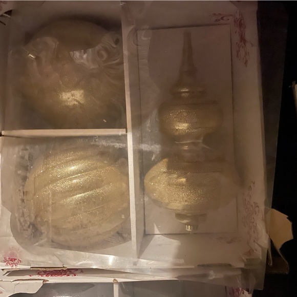 BRAND NEW MEMBERS MARK CHRISTMAS JUMBO GLASS GOLD ORNAMENT SET OF 3 - Picture 2 of 3